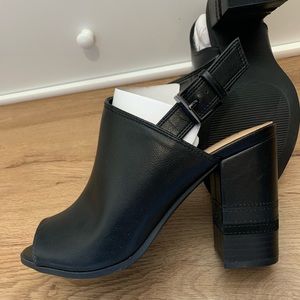 Women’s Shoes